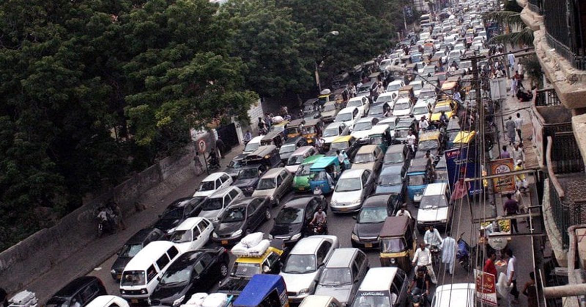 Karachi M.A. Jinnah Road traffic jam