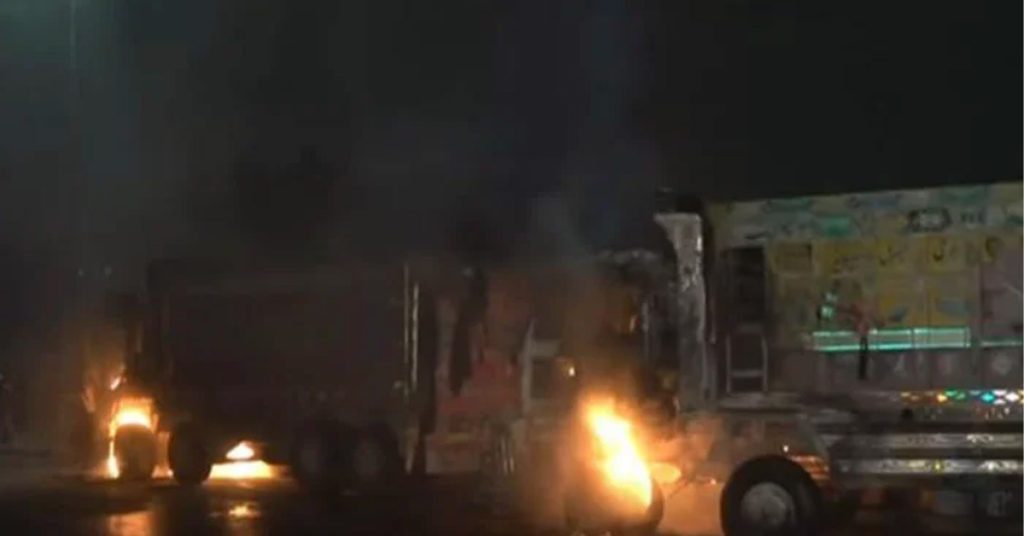 Karachi road accident Nazimabad