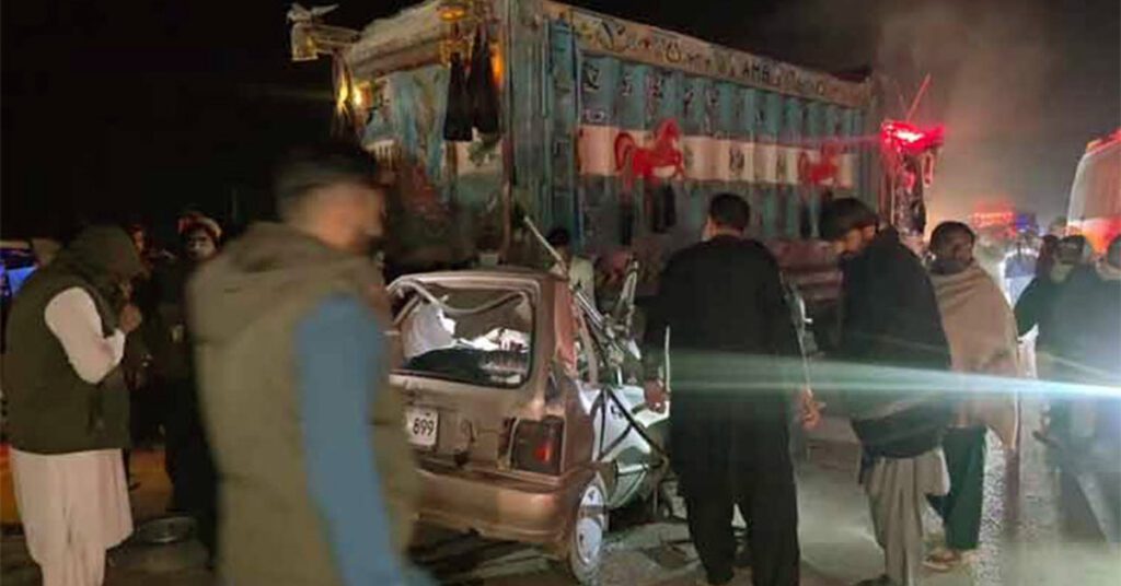 eight family members killed in Hyderabad car crash