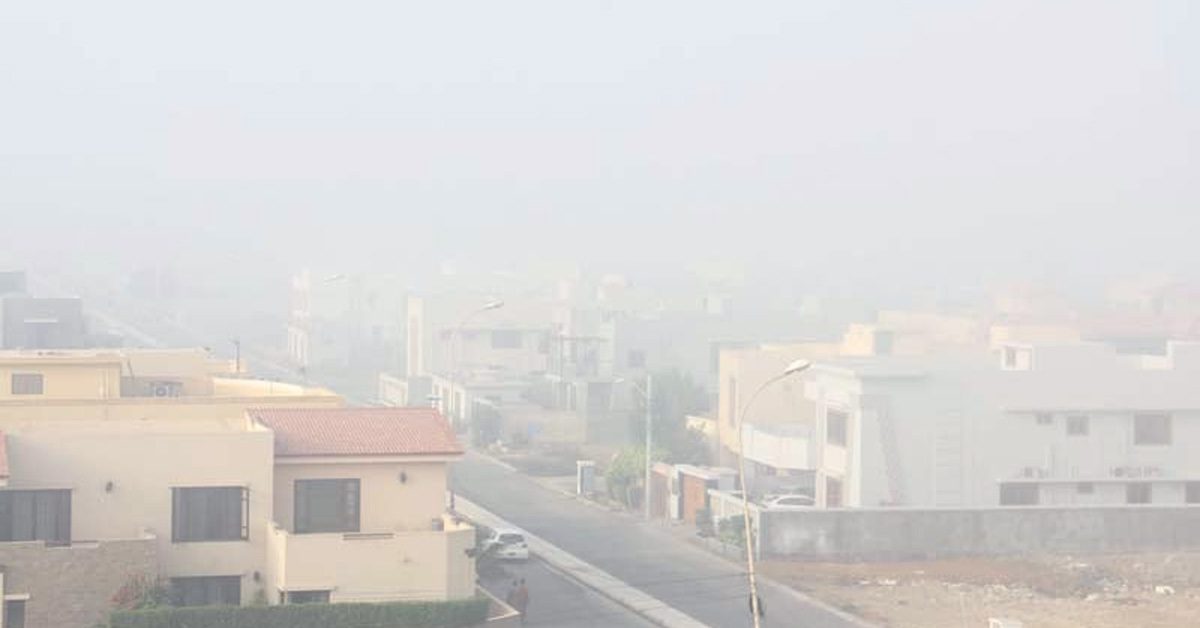 Karachi dense fog flight disruption