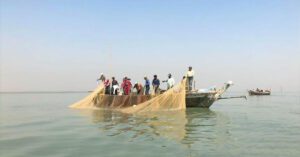 Fishermen Missing After Vessel Collision Off Karachi Coast
