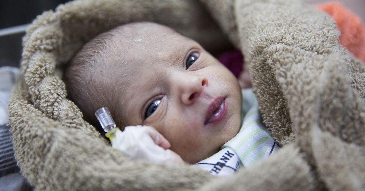 Woman gives birth on Karachi-bound train