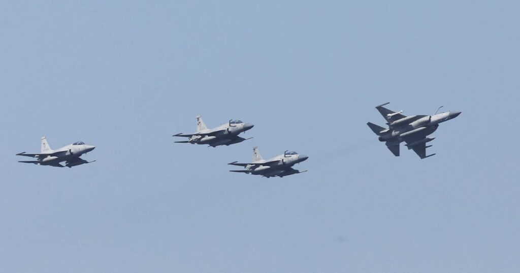 Pakistan rejects PAF jets report