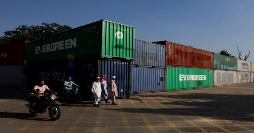 Pakistan cargo containers