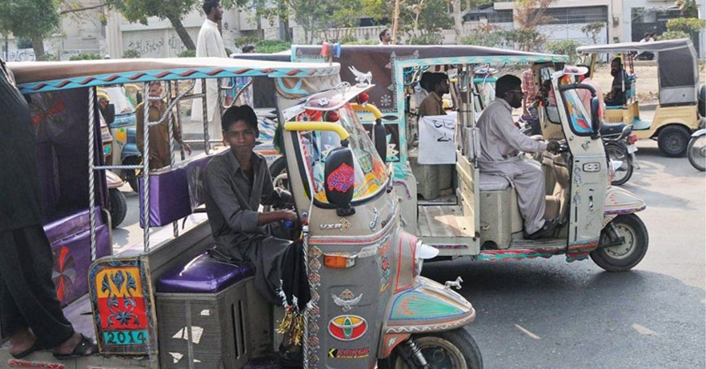 Chingchi rickshaw ban in Karachi